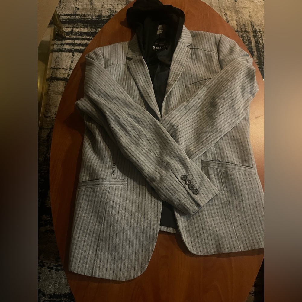 Men's Gray Striped Blazer